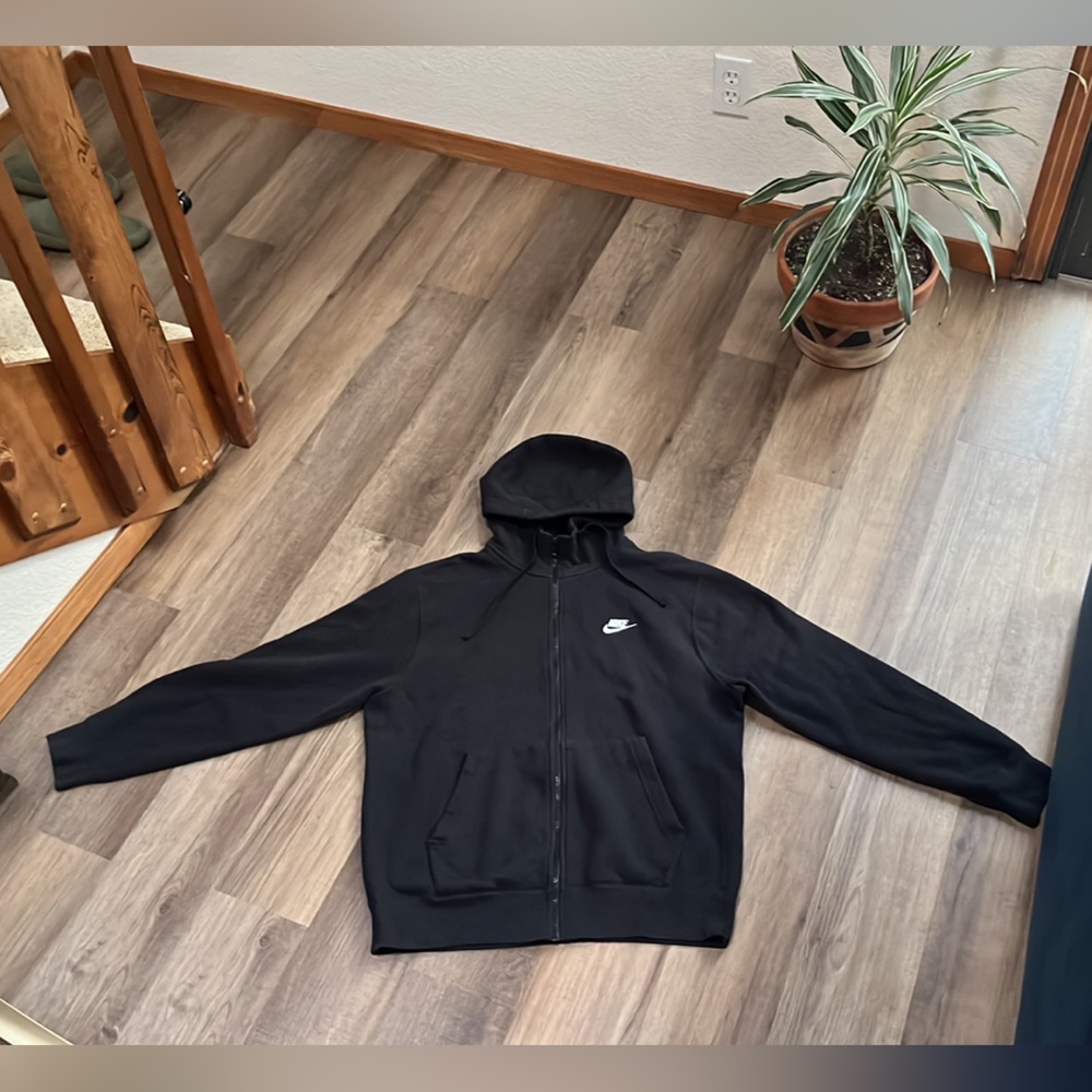 Mens Nike sweater : medium